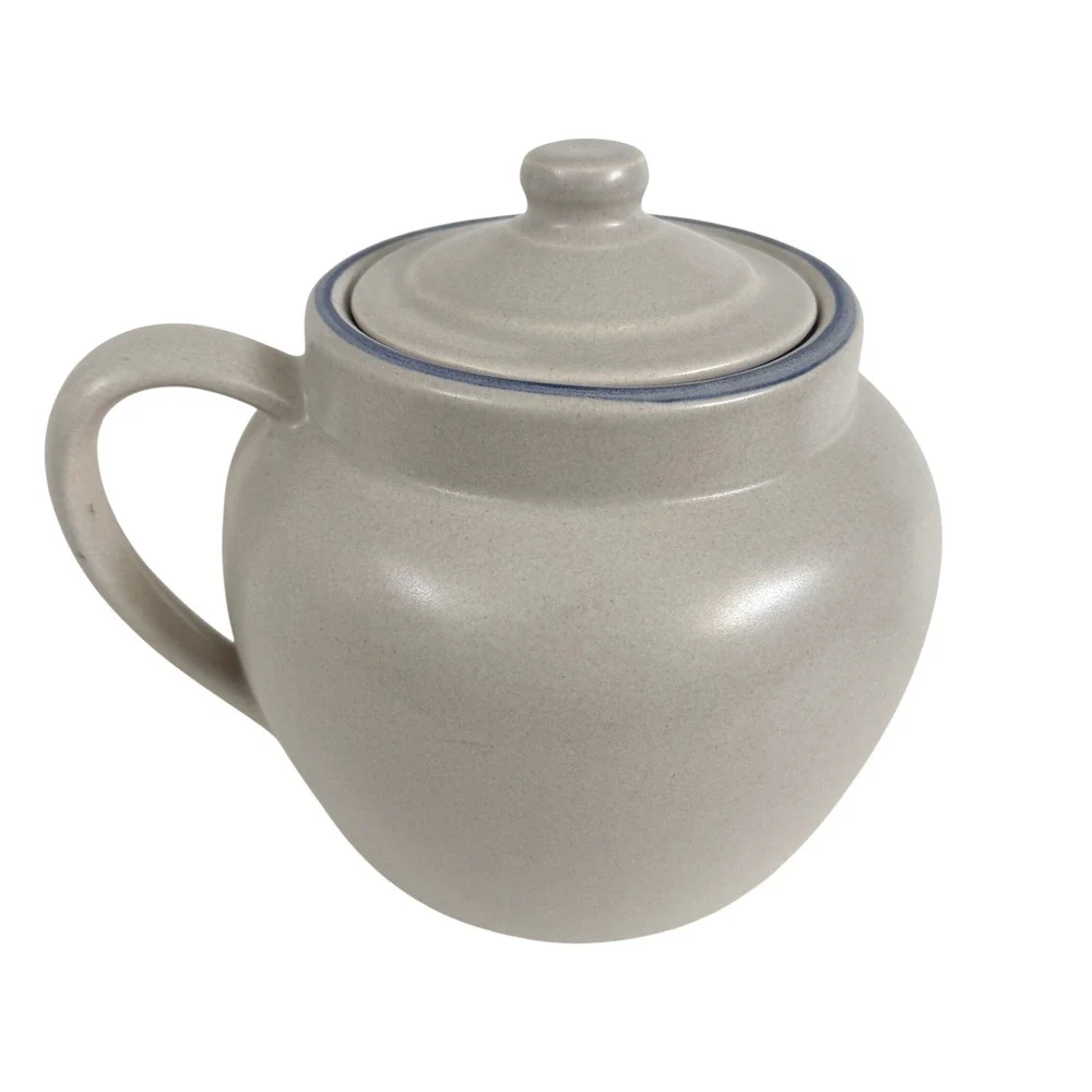 Vintage‎ Pfaltzgraff Yorktowne Large Bean Pot w Lid Blue Floral USA